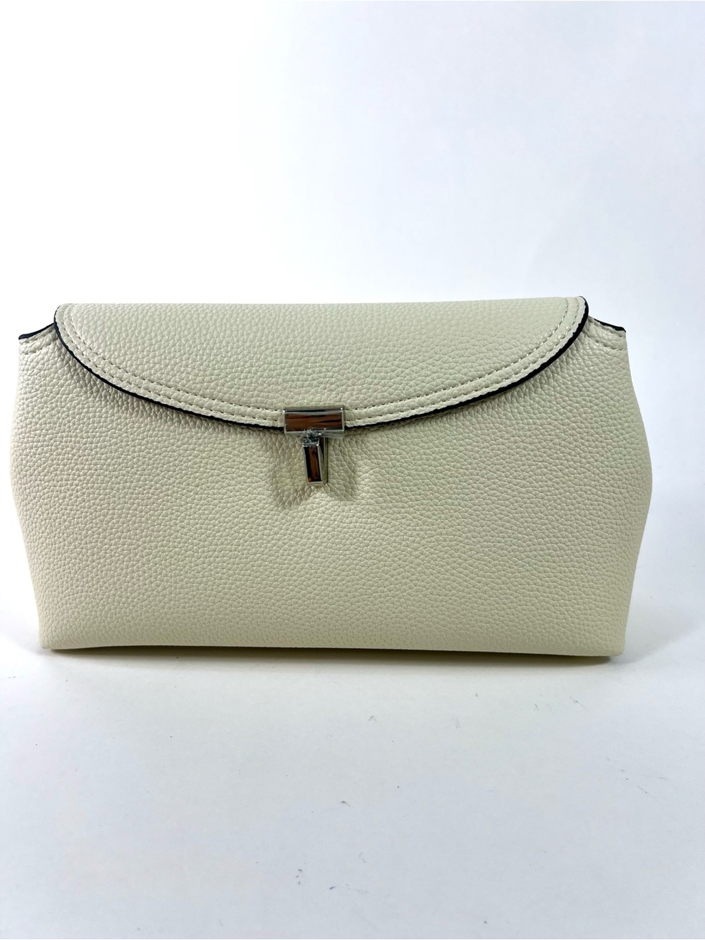 White Pebbled Faux Leather Clutch Bag with Silver Hardware Cross body BN No Tag
